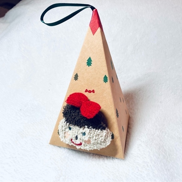 NWT LITTLE GIRL and BEAVER Gift Socks - 3D Fluffy Thick Warm Winter Socks M 5-10 - Picture 6 of 15